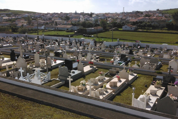 Junta-de-Freguesia-de-São-Sebastião-Cemitério-do-Bom-Fim